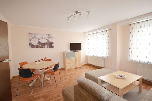 ansicht_wohnzimmer_gaestewohnung_oststrasse_21