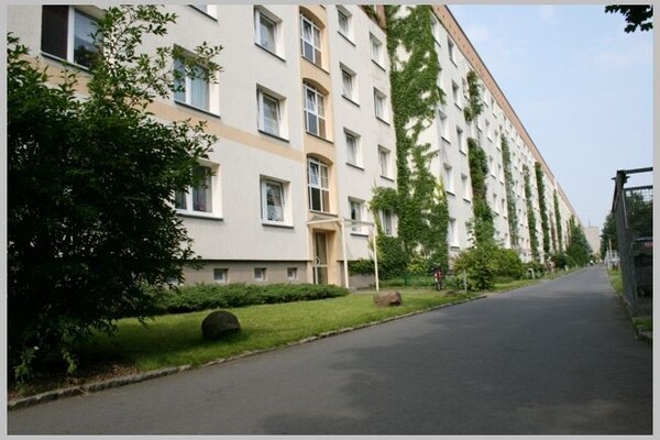 4-Raum Wohnung mit Wanne, anmietbar ab sofort